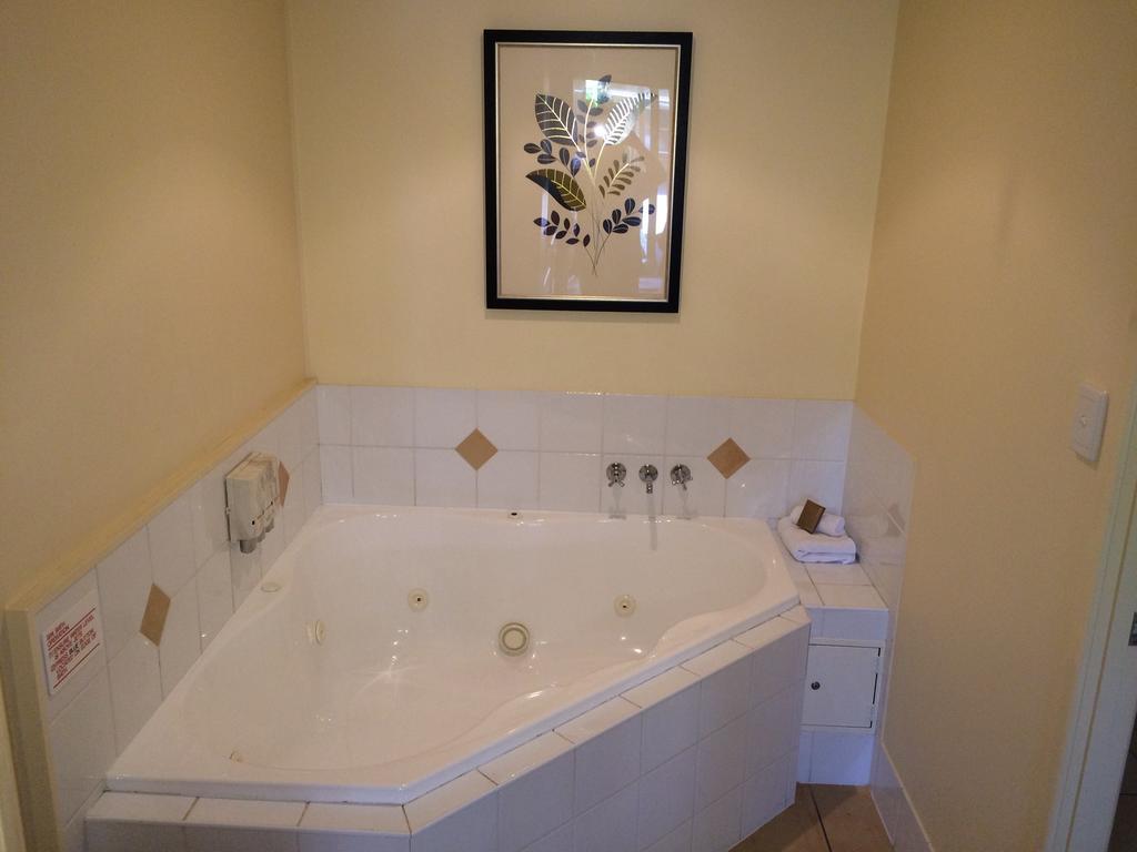Cotswold Motor Inn Toowoomba Dış mekan fotoğraf