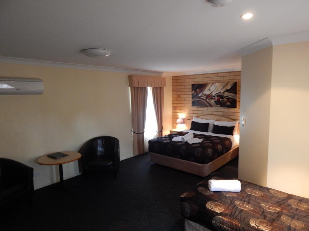 Cotswold Motor Inn Toowoomba Dış mekan fotoğraf