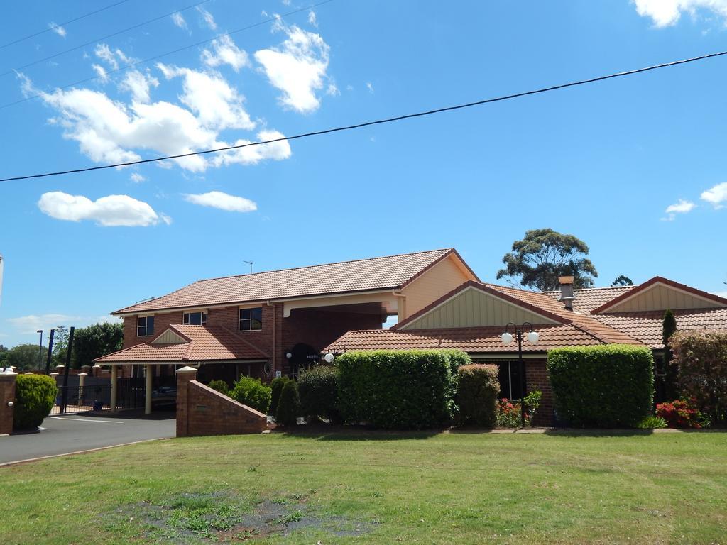Cotswold Motor Inn Toowoomba Dış mekan fotoğraf