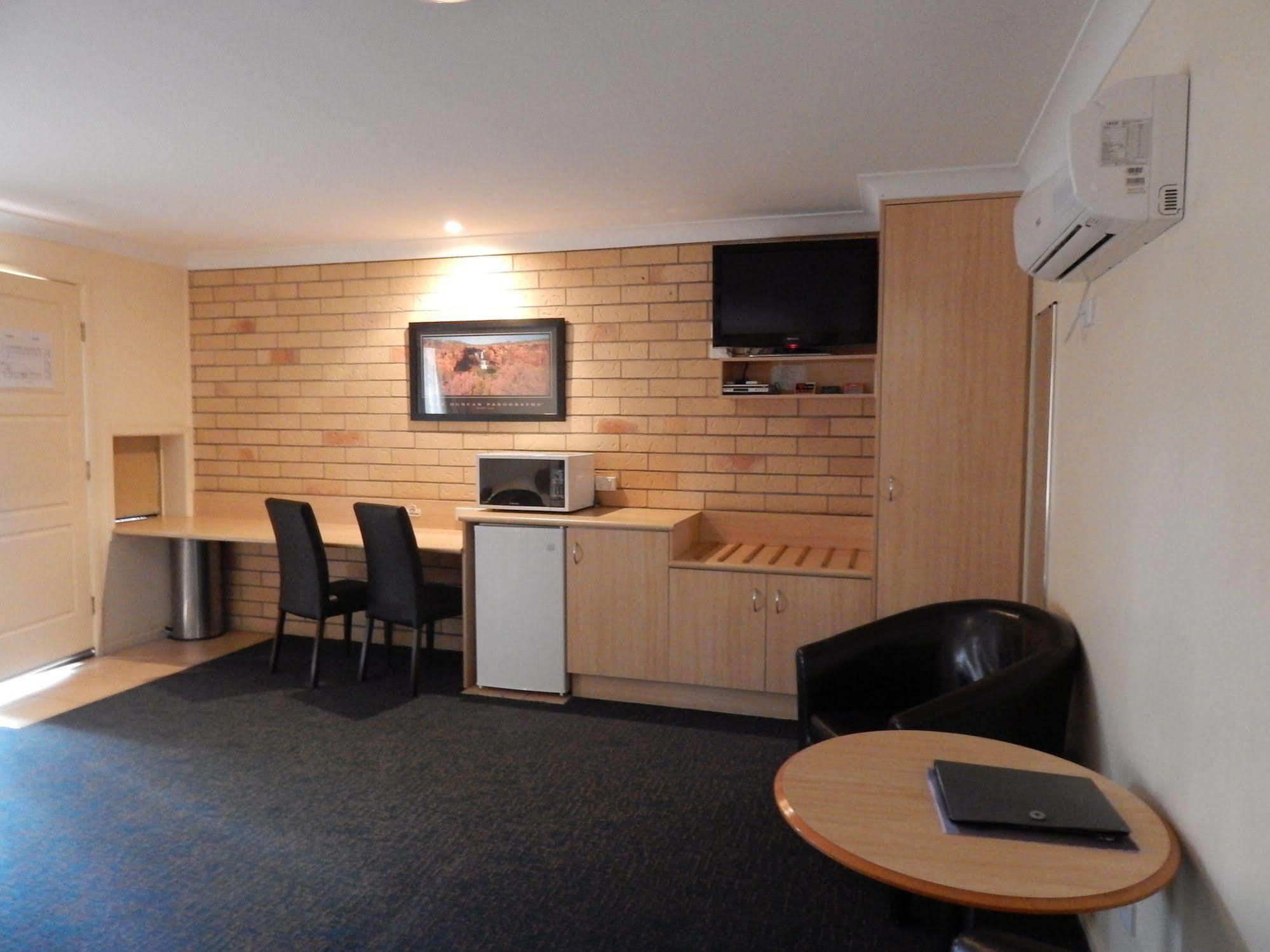 Cotswold Motor Inn Toowoomba Dış mekan fotoğraf