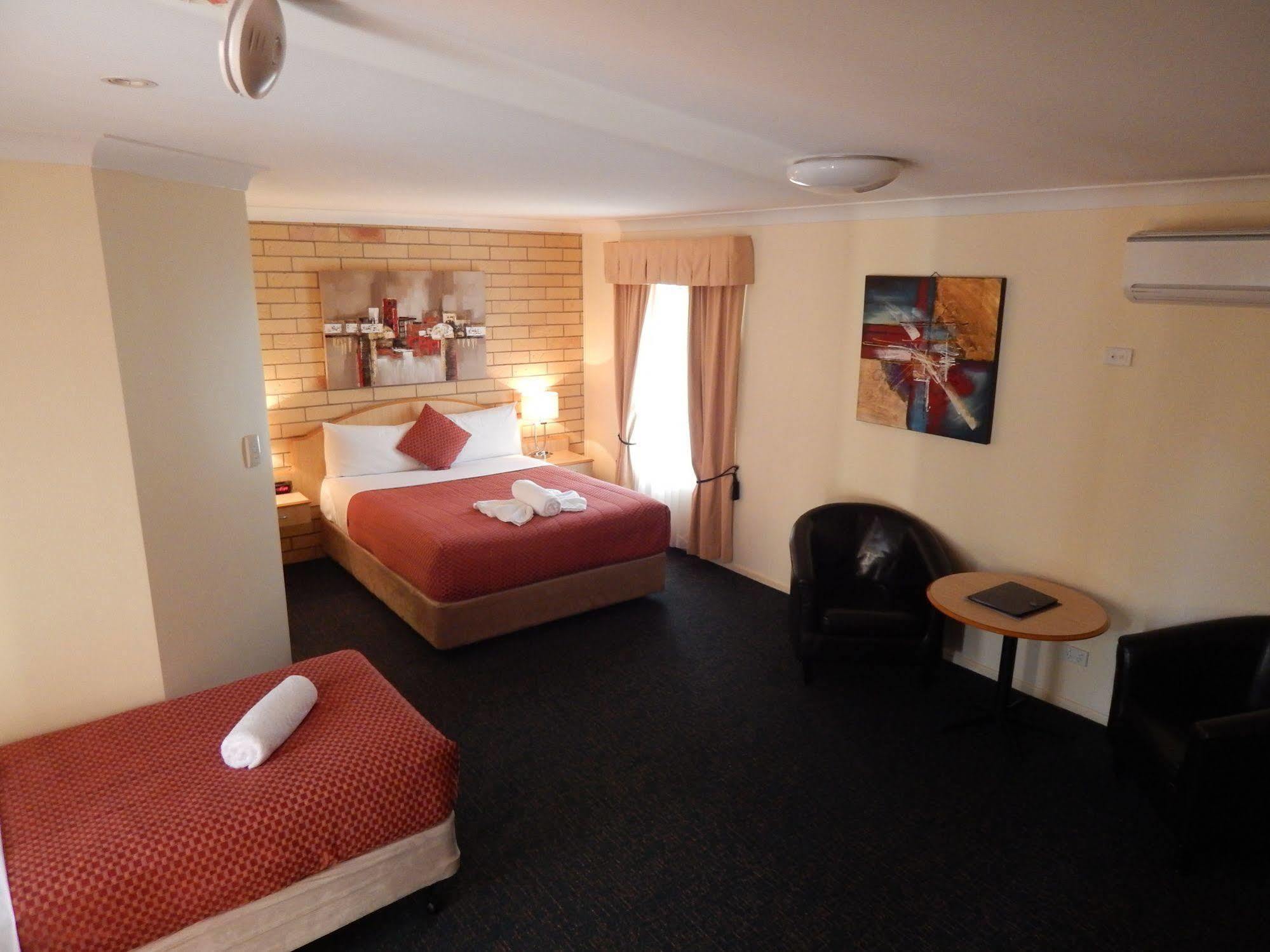 Cotswold Motor Inn Toowoomba Dış mekan fotoğraf