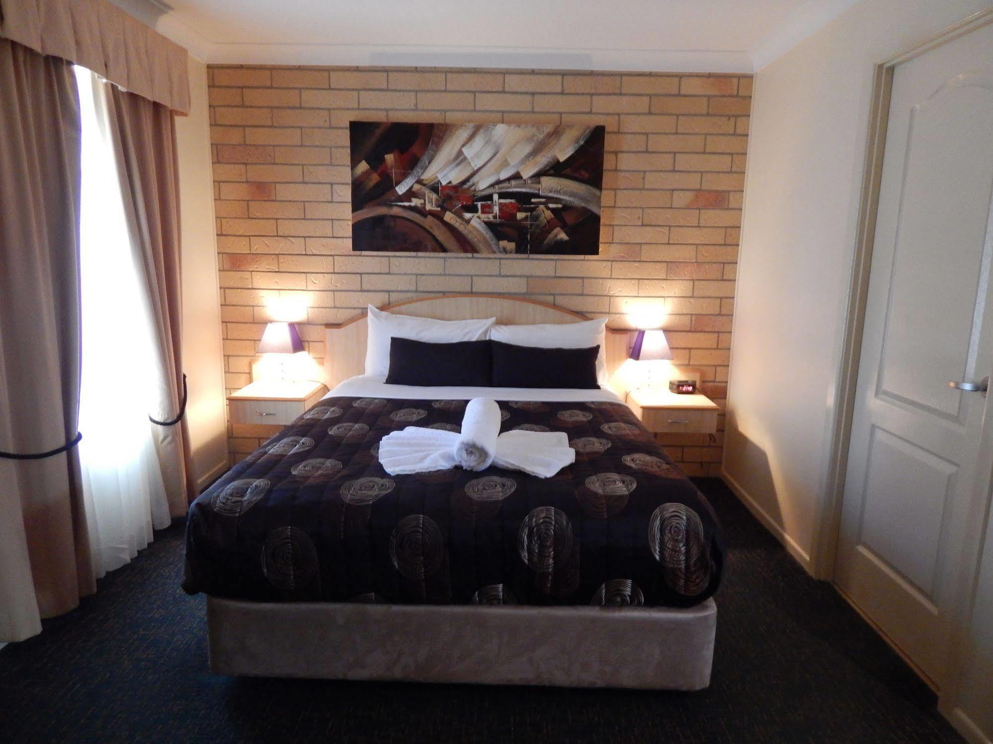 Cotswold Motor Inn Toowoomba Dış mekan fotoğraf