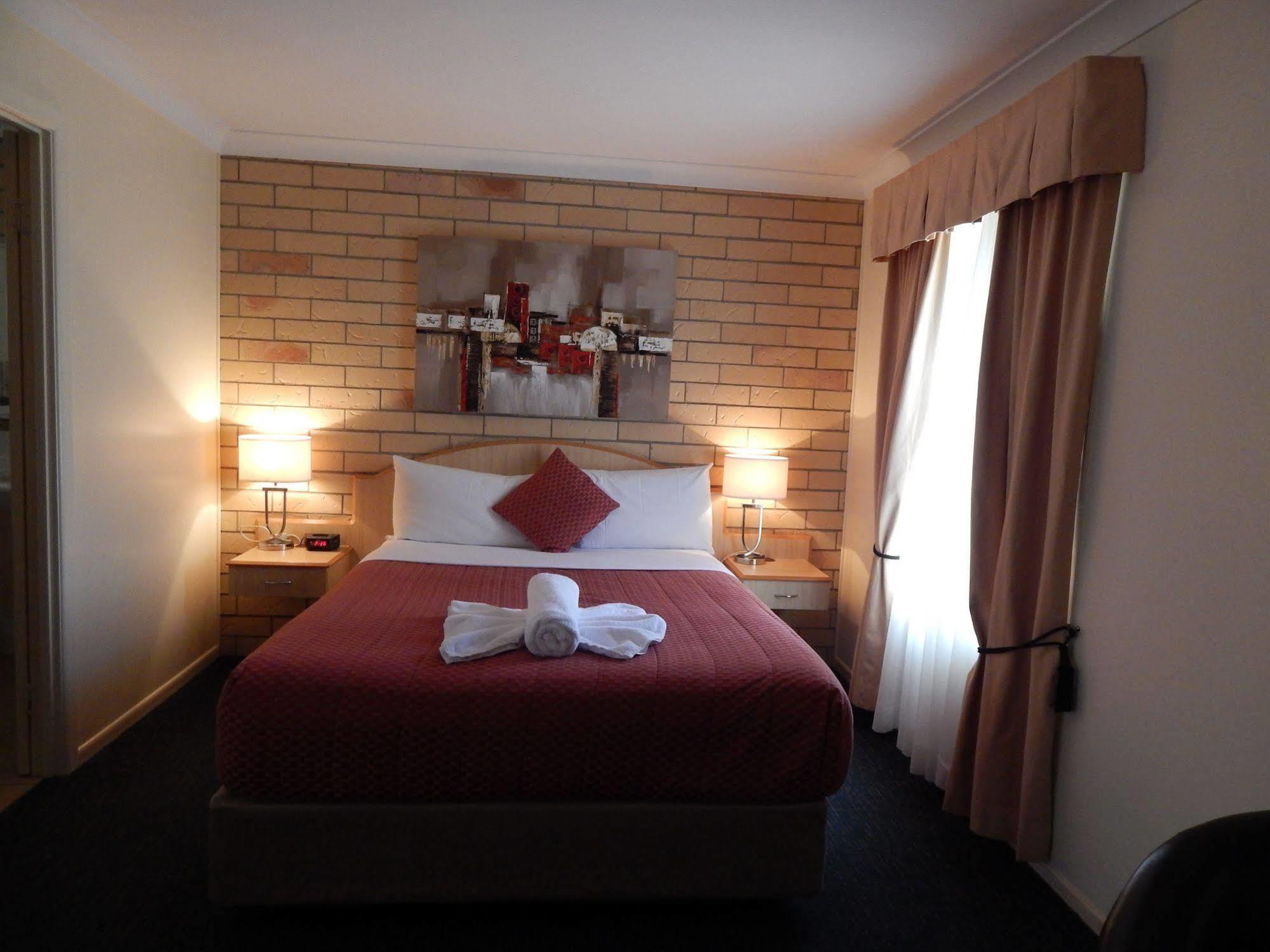 Cotswold Motor Inn Toowoomba Dış mekan fotoğraf