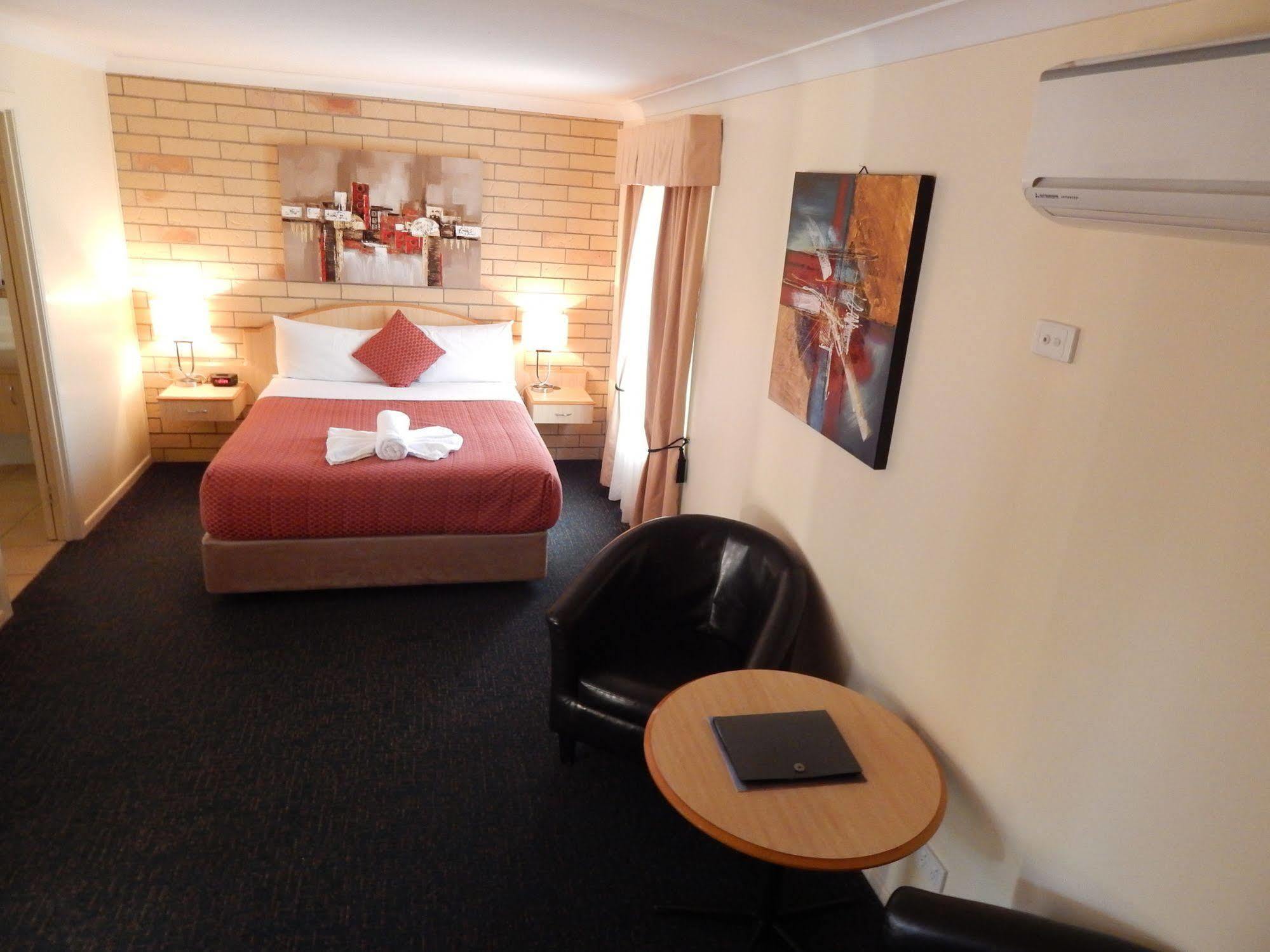 Cotswold Motor Inn Toowoomba Dış mekan fotoğraf