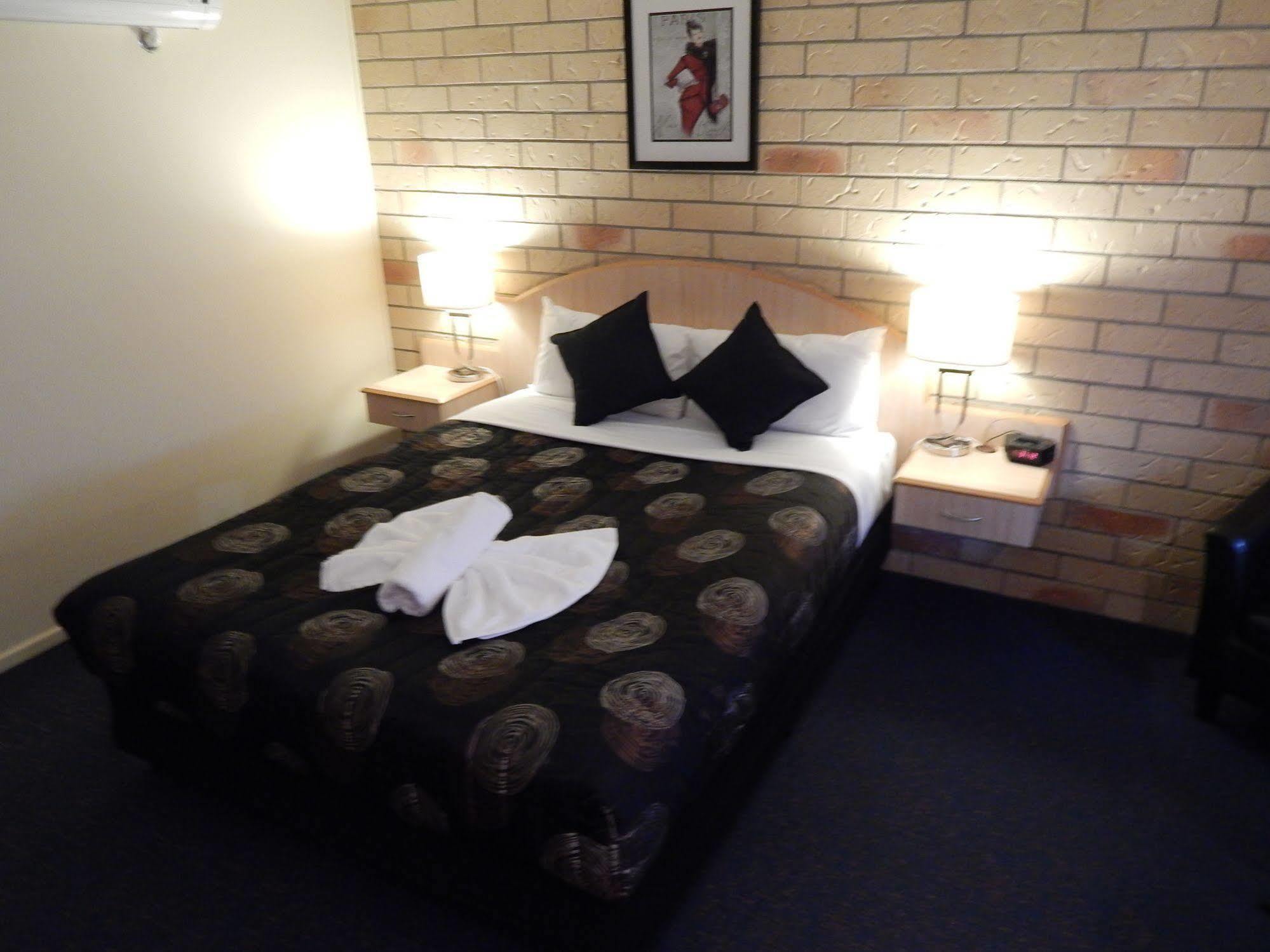 Cotswold Motor Inn Toowoomba Dış mekan fotoğraf